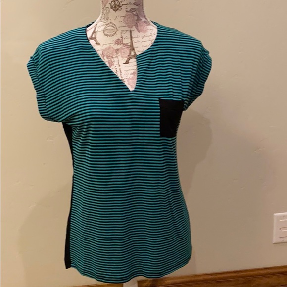 📌3/$20📌 Black and Teal/Turquoise Blouse - Picture 4 of 6